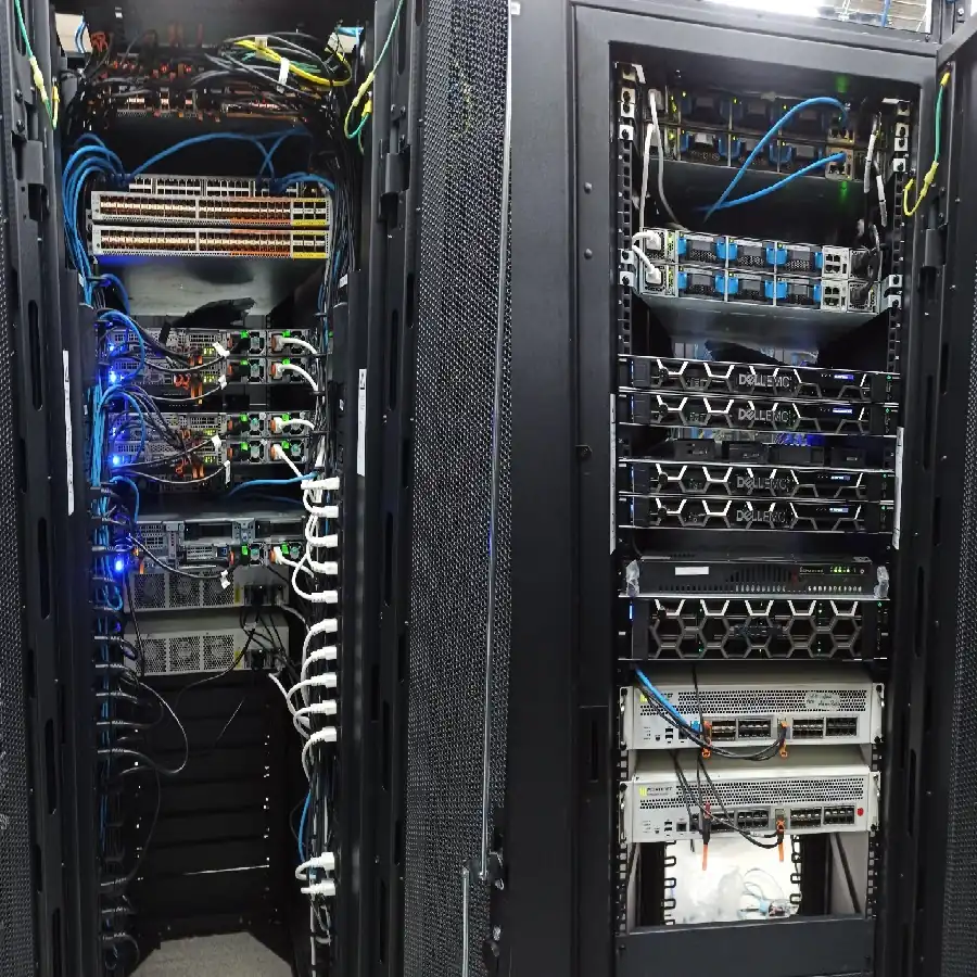 Khu vực thuê chỗ đặt máy chủ